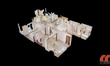 Casa en Venta de 4 Ambientes con Jardín y Quincho - Martinez