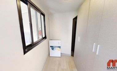 Casa en Venta de 4 Ambientes con Jardín y Quincho - Martinez