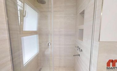 Casa en Venta de 4 Ambientes con Jardín y Quincho - Martinez