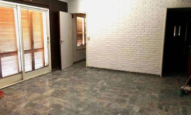 CASA ALQUILER CASTELAR