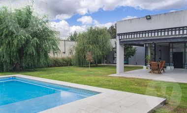 Casa en venta - Canning, Barrio Santa Inés