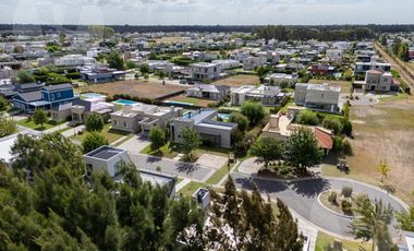 Casa en venta - Canning, Barrio Santa Inés