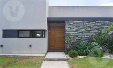 Casa en venta - Canning, Barrio Santa Inés