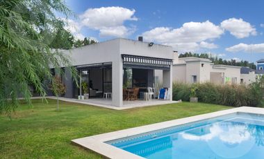 Casa en venta - Canning, Barrio Santa Inés