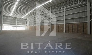 BODEGA EN VENTA FRENTE AL MERCADO DE ABASTOS