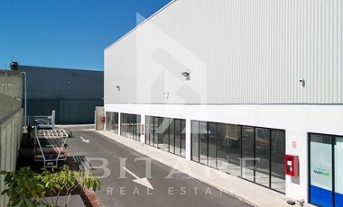 BODEGA EN VENTA FRENTE AL MERCADO DE ABASTOS
