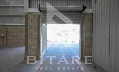 BODEGA EN VENTA FRENTE AL MERCADO DE ABASTOS