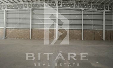 BODEGA EN VENTA FRENTE AL MERCADO DE ABASTOS