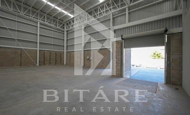 BODEGA EN VENTA FRENTE AL MERCADO DE ABASTOS