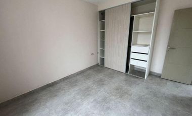 CASA EN VENTA A ESTRENAR BARRIO LAR DE DRUMMOND TRES DORMITORIOS CON TOUR VIRTUAL