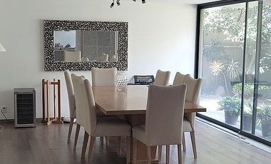 Casa en Lomas de Tecamachalco recién remodelada y ampliada