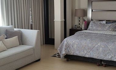 Casa en Lomas de Tecamachalco recién remodelada y ampliada