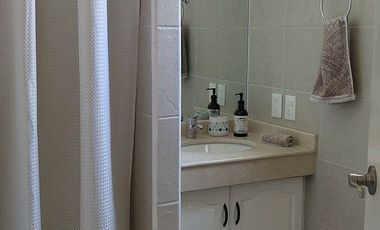 Casa en Lomas de Tecamachalco recién remodelada y ampliada