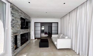 Casa en San Isidro Labrador alquiler 6 ambientes -