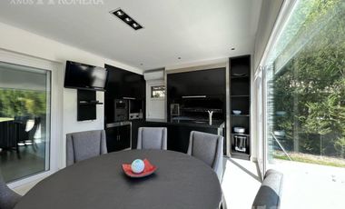 Casa en San Isidro Labrador alquiler 6 ambientes -