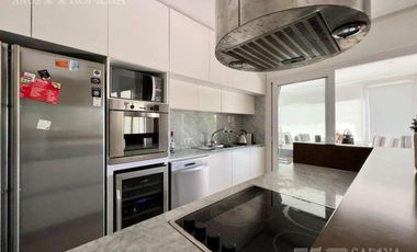 Casa en San Isidro Labrador alquiler 6 ambientes -