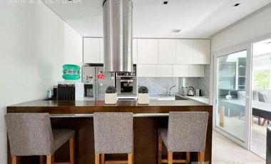 Casa en San Isidro Labrador alquiler 6 ambientes -