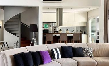 Casa en San Isidro Labrador alquiler 6 ambientes -