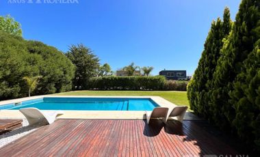 Casa en San Isidro Labrador alquiler 6 ambientes -