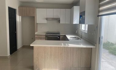 Casa en Renta en Cumbres Lux