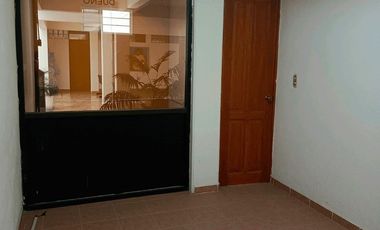 EN RENTA CONSULTORIOS U OFICINAS EDIFICIO DE ESPECIALIDADES MÉDICAS $2,499