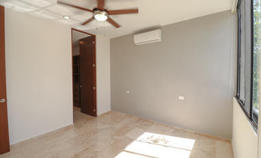 EN RENTA Townhouse con alberca, dos recámaras en Temozon