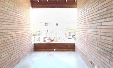 CASA EN ARRIENDO UBICADO EN SABANETA SECTOR AVES MARIA