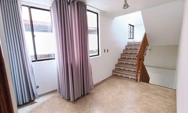 CASA EN ARRIENDO UBICADO EN SABANETA SECTOR AVES MARIA