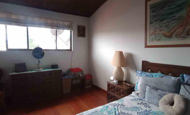 Arriendo espectacular casa esquinera en el exclusivo sector de Alhambra