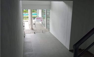 LOCAL EN VENTA EN BALCONES PLAZA RESTREPO