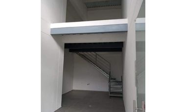 LOCAL EN VENTA EN BALCONES PLAZA RESTREPO