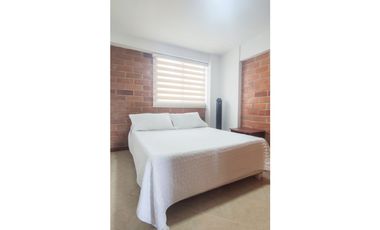 Arriendo apartamento AMOBLADO duplex, la aguacatala, Medellín