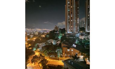 Arriendo apartamento AMOBLADO duplex, la aguacatala, Medellín