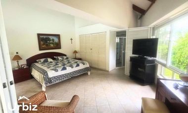 Vendo Casa de 297 m² en lote de 577 m² en La Estancia, Melgar, Tolima