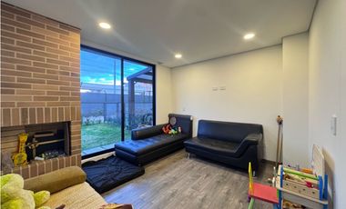 Vendo casa en camino de la floresta