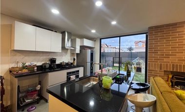 Vendo casa en camino de la floresta