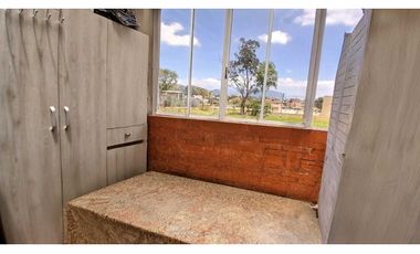 ARRIENDO  ESPETACULAR  CASA UNIFAMILIAR  EN CHIA.