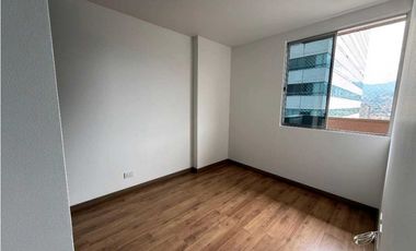 VENTA DE APARTAMENTO EN CIUDAD DEL RIO, PISO ALTO.