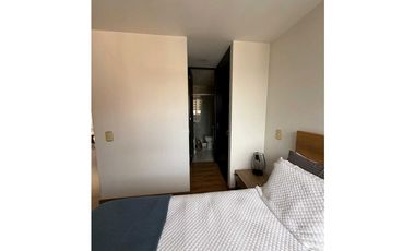 VENTA DE APARTAMENTO EN CIUDAD DEL RIO, PISO ALTO.