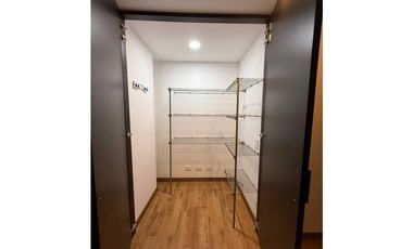 VENTA DE APARTAMENTO EN CIUDAD DEL RIO, PISO ALTO.