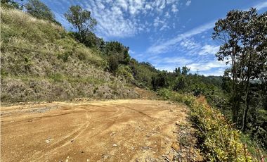 Venta de Lote En El Retiro Carrizales