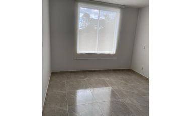 VENTA DE CASA EN CONJUNTO CERRADO SECTOR AVENIDA CENTENARIO ARMENIA