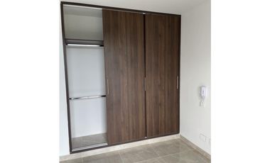 VENTA DE CASA EN CONJUNTO CERRADO SECTOR AVENIDA CENTENARIO ARMENIA