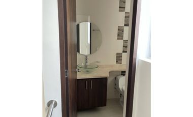 VENTA DE CASA EN CONJUNTO CERRADO SECTOR AVENIDA CENTENARIO ARMENIA