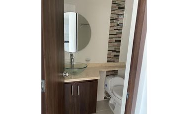 VENTA DE CASA EN CONJUNTO CERRADO SECTOR AVENIDA CENTENARIO ARMENIA