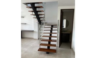 VENTA DE CASA EN CONJUNTO CERRADO SECTOR AVENIDA CENTENARIO ARMENIA