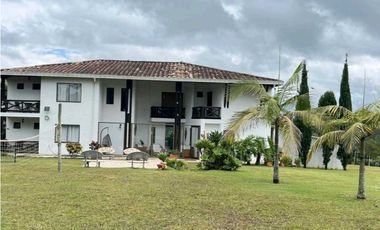 CASA CAMPESTRE PARA LA VENTA K7 RIO NEGRO AL CARMEN DE VIBORAL