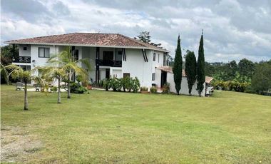 CASA CAMPESTRE PARA LA VENTA K7 RIO NEGRO AL CARMEN DE VIBORAL
