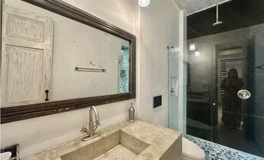 VENDO HERMOSA CASA COLONIAL EN CARTAGENA PARA INVERSIÓN EN GETSEMANI