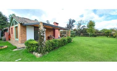 CASA CAMPESTRE EN ARRIENDO EN COTA $3.000.000